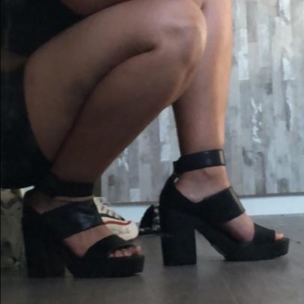 Strappy, chunky heels